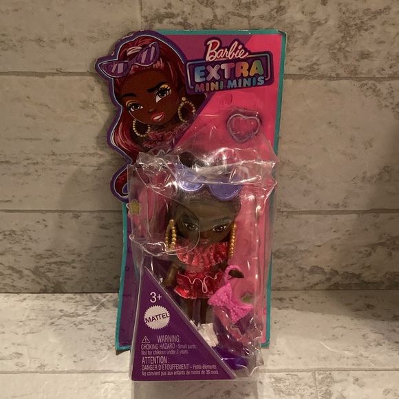 Barbie Extra Mini Minis Doll with Burgundy Hair, Sunglasses & Red Ruffle Dress - Picture 10 of 13